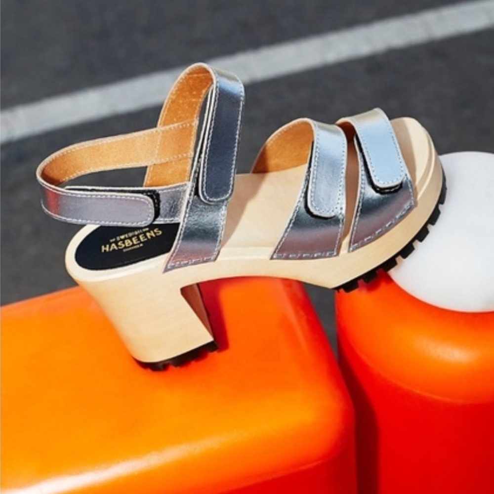 Like New Free People x Swedish Hasbeens Velcra Wooden Clogs Heels Sandals Silver